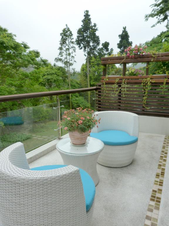 Around The Tree Manor Apartment Shitan Phòng bức ảnh